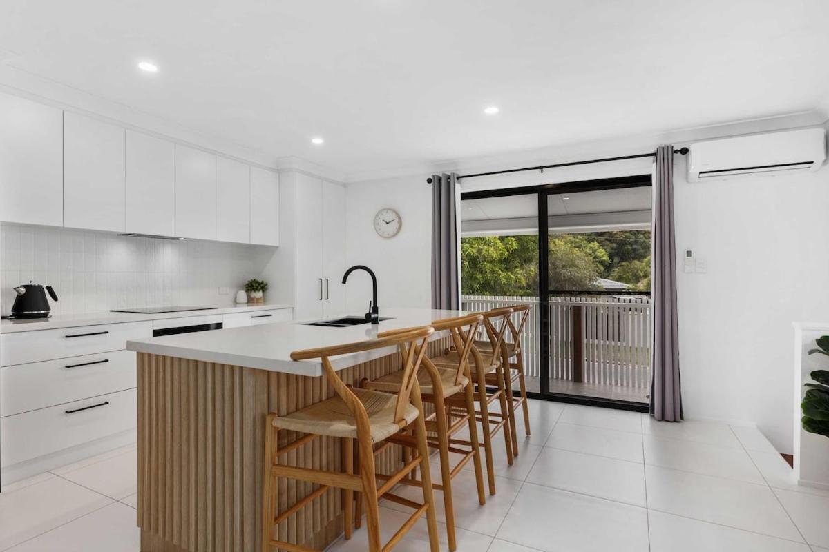 Stunning 2 Bedroom *