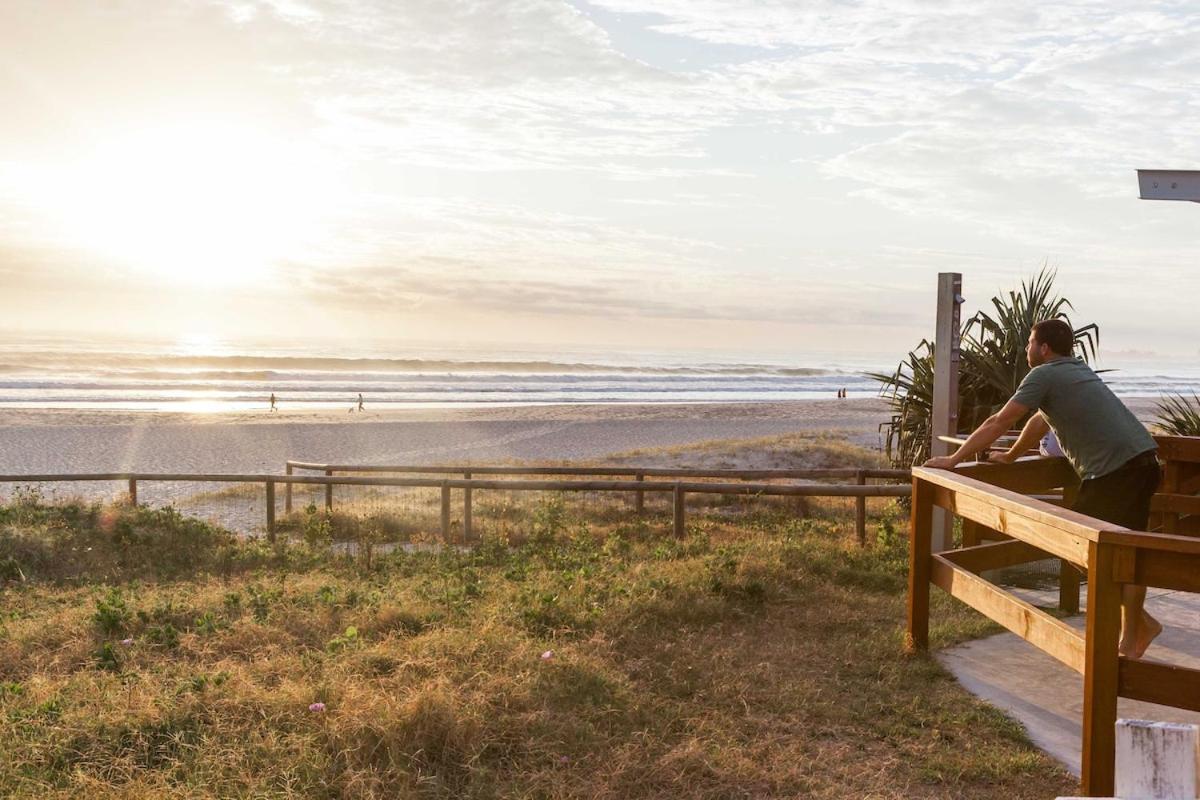 Stunning 2 Bedroom * Gold Coast